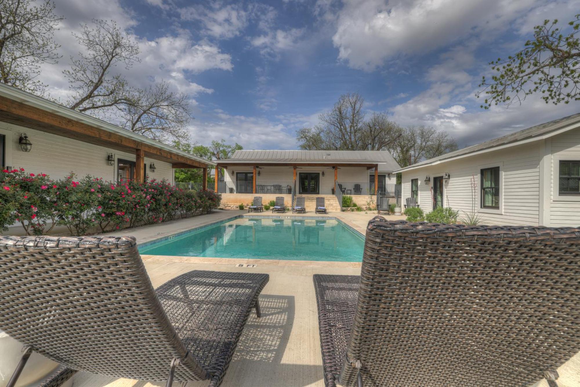 Schubert Inn Cottage - Pool - Walk To Main St Φρέντερικσμπεργκ Εξωτερικό φωτογραφία